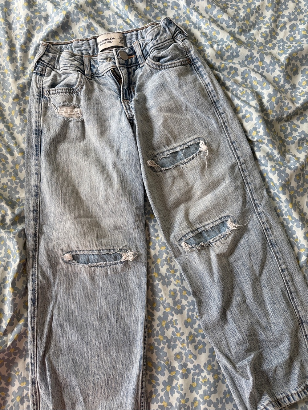 Girls Size 5/6 Long Abercrombie Jeans